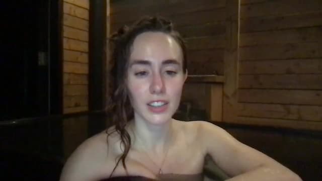 Gallery image thumbnail from clara's myfreecams stream on, 04/07/2023, 04:40 image 16 of 20