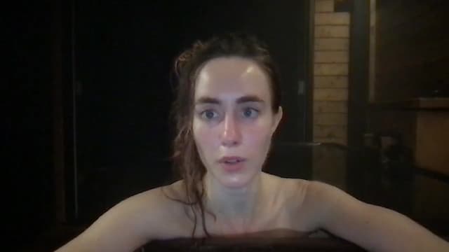 Gallery image thumbnail from clara's myfreecams stream on, 04/07/2023, 04:40 image 1 of 20