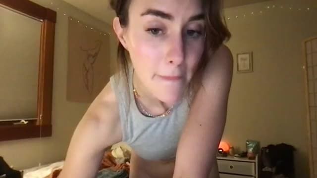 Gallery image thumbnail from clara's myfreecams stream on, 02/11/2024, 07:09 image 18 of 20