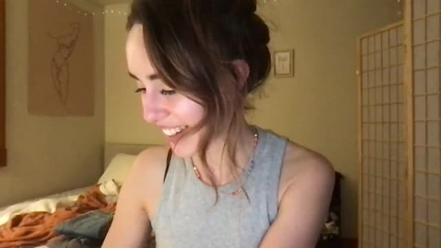 Gallery image thumbnail from clara's myfreecams stream on, 02/11/2024, 07:09 image 10 of 20