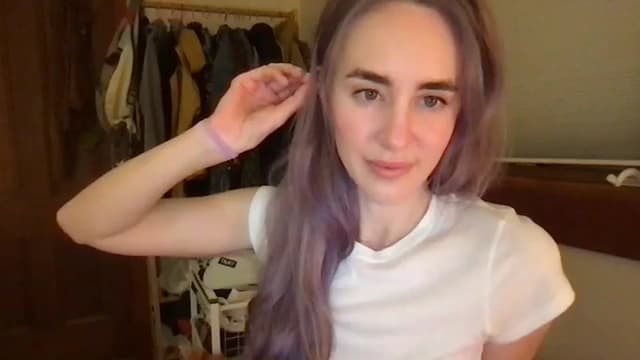 Gallery image thumbnail from clara's myfreecams stream on, 02/22/2024, 04:58 image 8 of 20