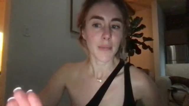 Gallery image thumbnail from clara's myfreecams stream on, 10/22/2024, 01:52 image 20 of 20