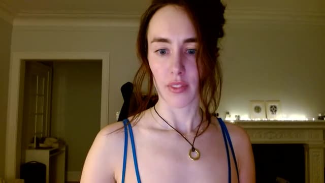 Gallery image thumbnail from clara's myfreecams stream on, 02/02/2025, 03:32 image 10 of 20