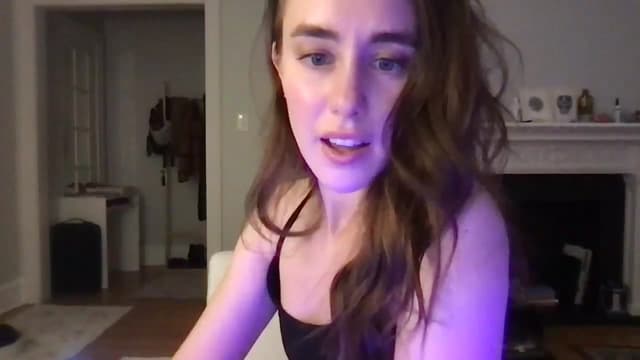 Gallery image thumbnail from clara's myfreecams stream on, 03/06/2025, 01:22 image 12 of 20