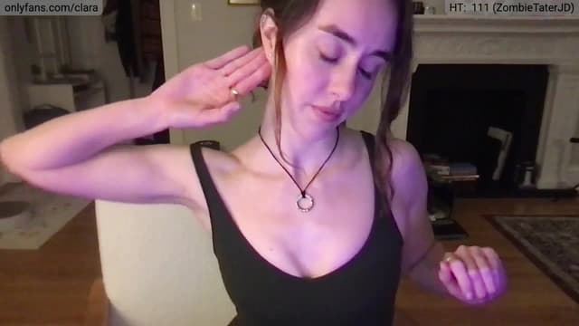 Gallery image thumbnail from clara's myfreecams stream on, 03/08/2025, 02:38 image 10 of 20