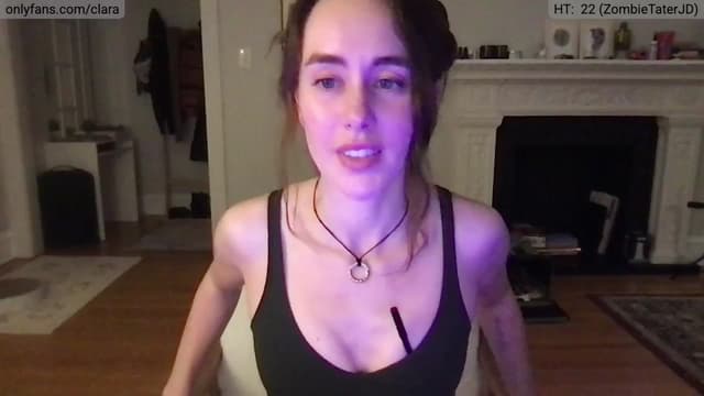 Gallery image thumbnail from clara's myfreecams stream on, 03/08/2025, 02:38 image 3 of 20