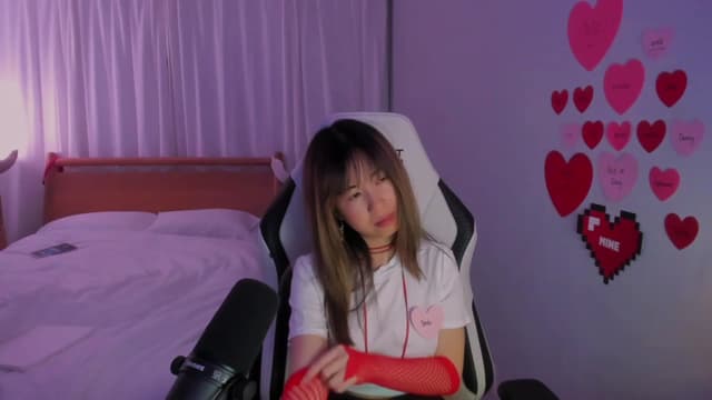 Gallery image thumbnail from daisx's myfreecams stream on, 02/15/2024, 02:47 image 18 of 20