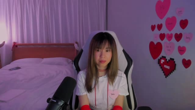 Gallery image thumbnail from daisx's myfreecams stream on, 02/15/2024, 02:47 image 19 of 20