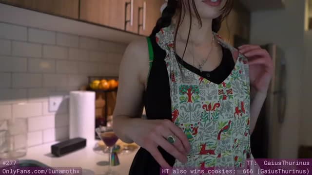 Gallery image thumbnail from eThot's myfreecams stream on, 12/23/2022, 07:59 image 7 of 20