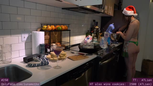 Gallery image thumbnail from eThot's myfreecams stream on, 12/23/2022, 07:59 image 12 of 20
