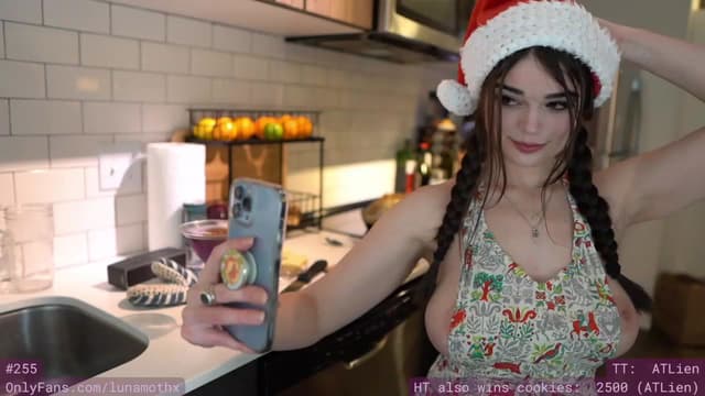 Gallery image thumbnail from eThot's myfreecams stream on, 12/23/2022, 07:59 image 10 of 20