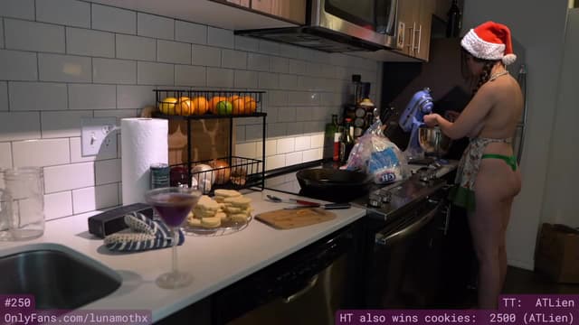 Gallery image thumbnail from eThot's myfreecams stream on, 12/23/2022, 07:59 image 11 of 20