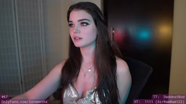 Gallery image thumbnail from eThot's myfreecams stream on, 01/01/2023, 09:05 image 6 of 20