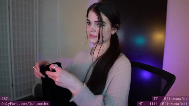 Gallery image thumbnail from eThot's myfreecams stream on, 01/03/2023, 07:43 image 6 of 20
