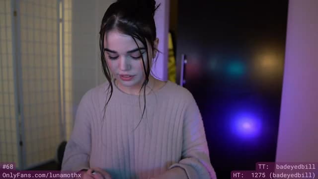 Gallery image thumbnail from eThot's myfreecams stream on, 01/03/2023, 07:43 image 12 of 20