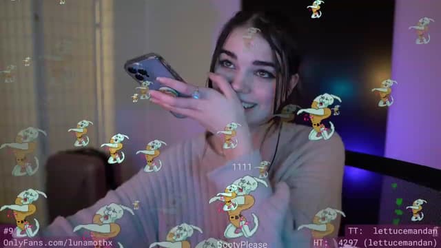 Gallery image thumbnail from eThot's myfreecams stream on, 01/03/2023, 10:50 image 19 of 20