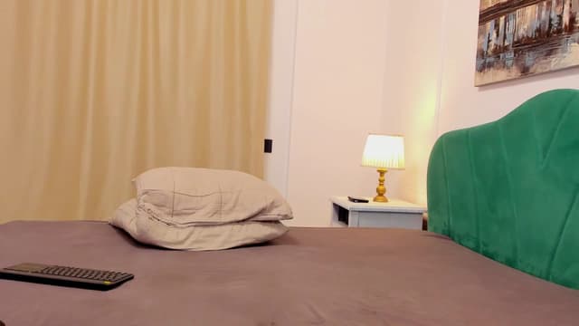Gallery image thumbnail from ella5's myfreecams stream on, 05/17/2024, 06:46 image 5 of 20