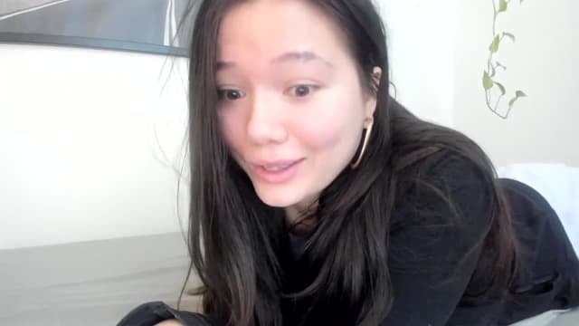 Gallery image thumbnail from imava's myfreecams stream on, 12/08/2023, 17:43 image 18 of 20