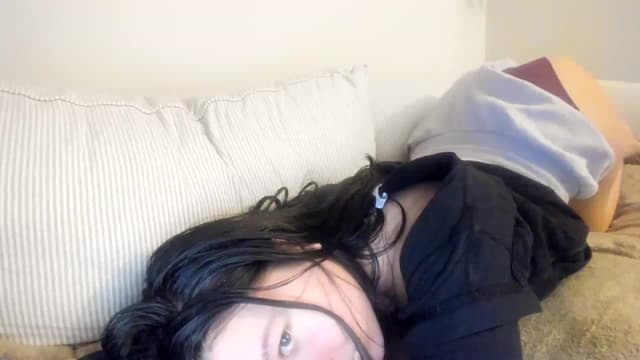 Gallery image thumbnail from imava's myfreecams stream on, 12/18/2023, 08:36 image 8 of 20