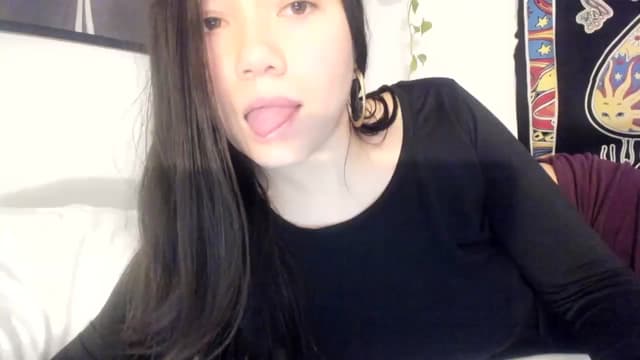 Gallery image thumbnail from imava's myfreecams stream on, 01/09/2024, 02:23 image 19 of 20
