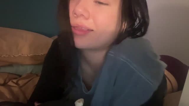 Gallery image thumbnail from imava's myfreecams stream on, 02/26/2024, 17:03 image 4 of 20