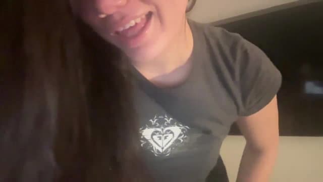 Gallery image thumbnail from imava's myfreecams stream on, 04/05/2024, 10:17 image 10 of 20