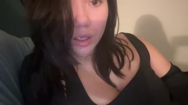 Gallery image thumbnail from imava's myfreecams stream on, 04/24/2024, 22:12 image 16 of 20
