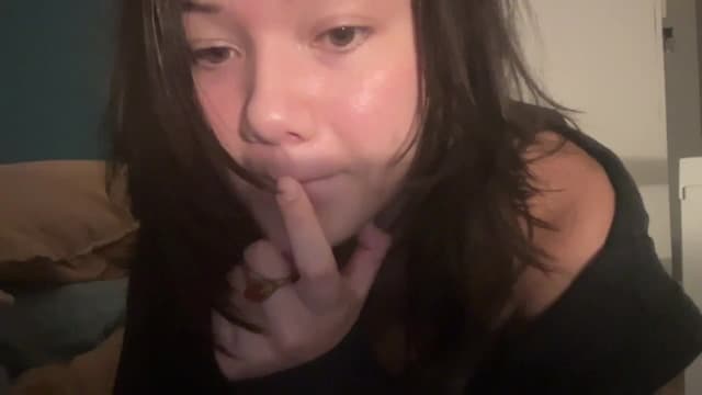 Gallery image thumbnail from imava's myfreecams stream on, 04/27/2024, 19:01 image 9 of 20