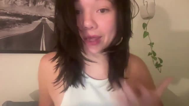 Gallery image thumbnail from imava's myfreecams stream on, 05/04/2024, 07:48 image 1 of 20
