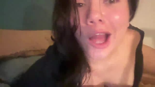 Gallery image thumbnail from imava's myfreecams stream on, 05/20/2024, 09:08 image 11 of 20