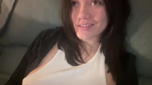 Gallery image thumbnail from imava's myfreecams stream on, 06/01/2024, 24:38 image 20 of 20