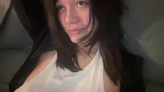 Gallery image thumbnail from imava's myfreecams stream on, 06/01/2024, 24:38 image 16 of 20