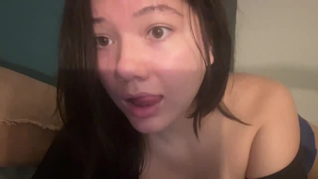Gallery image thumbnail from imava's myfreecams stream on, 07/04/2024, 08:03 image 18 of 20