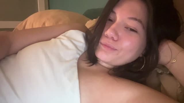 Gallery image thumbnail from imava's myfreecams stream on, 09/02/2024, 04:16 image 10 of 20
