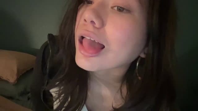 Gallery image thumbnail from imava's myfreecams stream on, 09/17/2024, 06:05 image 5 of 20