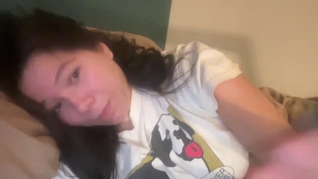 Gallery image thumbnail from imava's myfreecams stream on, 10/19/2024, 11:52 image 6 of 20