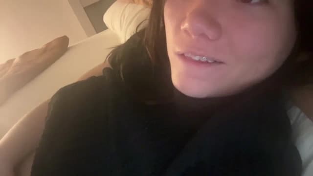 Gallery image thumbnail from imava's myfreecams stream on, 12/20/2024, 24:29 image 14 of 20