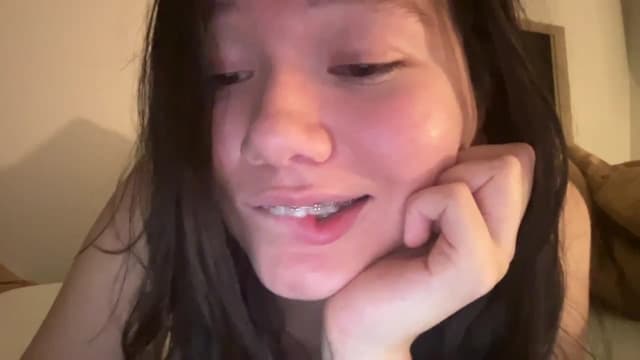 Gallery image thumbnail from imava's myfreecams stream on, 12/23/2024, 14:49 image 3 of 20