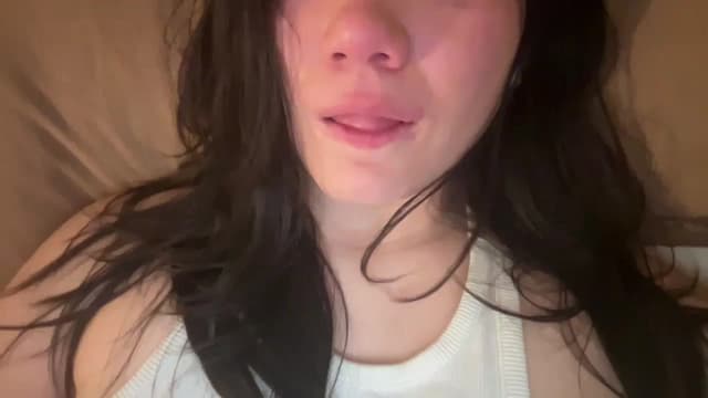 Gallery image thumbnail from imava's myfreecams stream on, 12/23/2024, 14:49 image 10 of 20