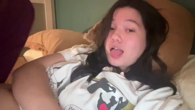 Gallery image thumbnail from imava's myfreecams stream on, 12/27/2024, 17:10 image 1 of 20