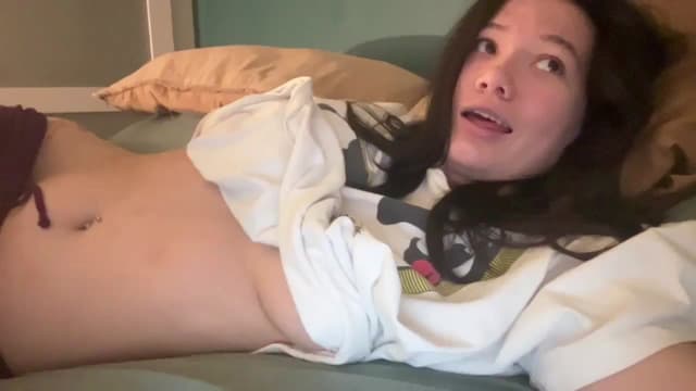 Gallery image thumbnail from imava's myfreecams stream on, 01/04/2025, 12:13 image 2 of 20