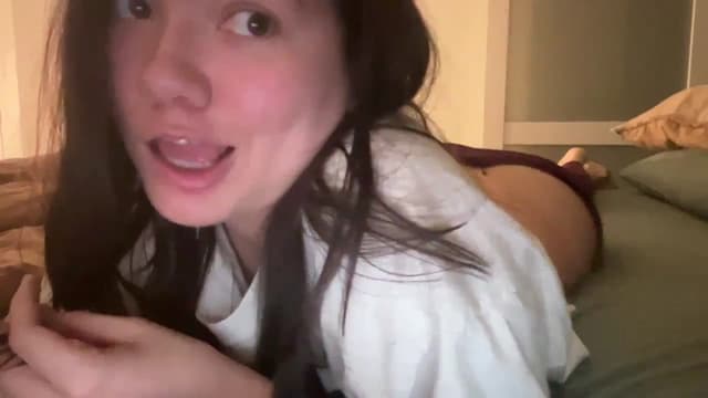 Gallery image thumbnail from imava's myfreecams stream on, 01/04/2025, 12:13 image 16 of 20