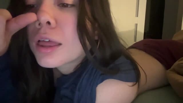 Gallery image thumbnail from imava's myfreecams stream on, 01/10/2025, 08:05 image 15 of 20