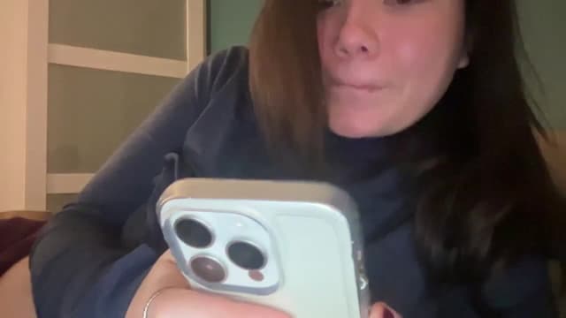 Gallery image thumbnail from imava's myfreecams stream on, 01/10/2025, 10:43 image 18 of 20