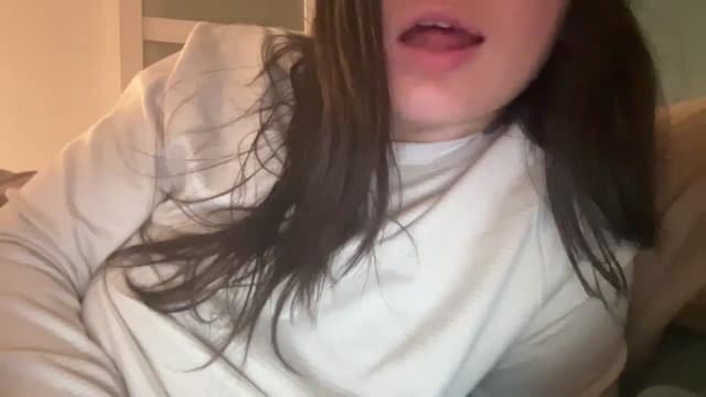 Gallery image thumbnail from imava's myfreecams stream on, 01/11/2025, 09:14 image 2 of 20