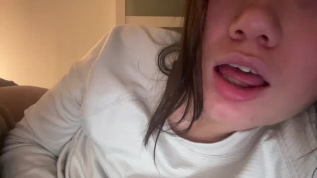 Gallery image thumbnail from imava's myfreecams stream on, 01/11/2025, 09:43 image 10 of 20