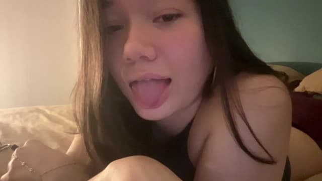 Gallery image thumbnail from imava's myfreecams stream on, 01/15/2025, 10:10 image 2 of 20