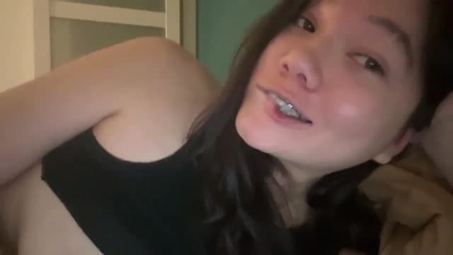 Gallery image thumbnail from imava's myfreecams stream on, 01/17/2025, 12:06 image 12 of 20