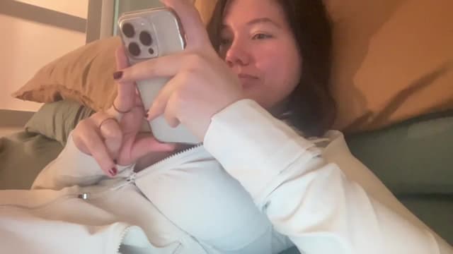 Gallery image thumbnail from imava's myfreecams stream on, 01/23/2025, 12:27 image 16 of 20