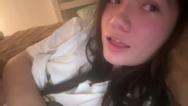 Gallery image thumbnail from imava's myfreecams stream on, 01/26/2025, 11:03 image 17 of 20